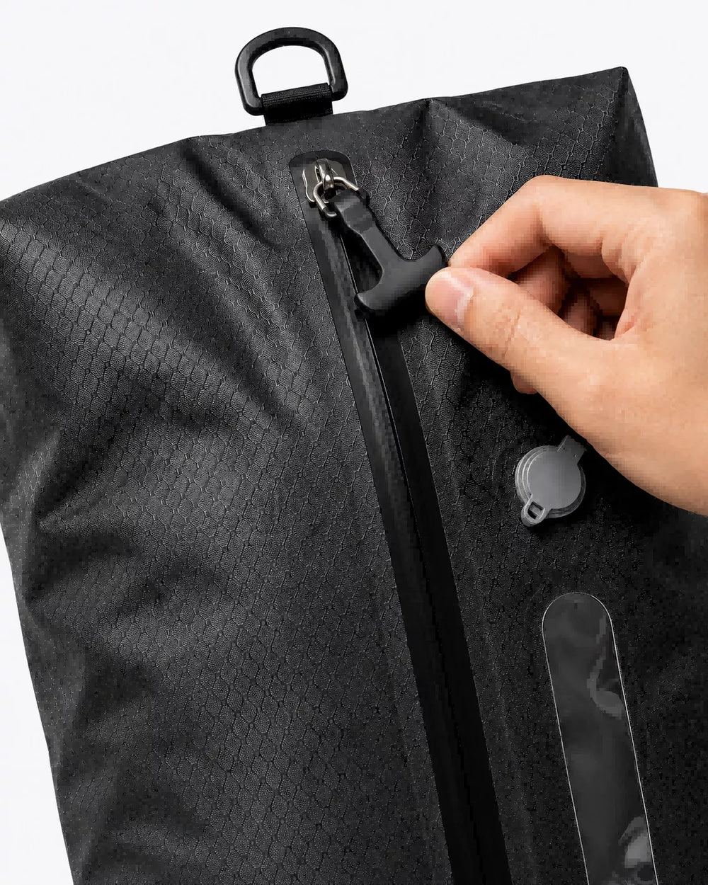 Macro photo: IP67 waterproof zipper teeth with double-track interlocking seal
